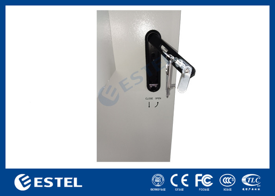 ET9070220-42U এসি এয়ার কন্ডিশনার এবং ব্যাটারি স্টোরেজ শেল্ফ সহ টেলিকম আউটডোর ব্যাটারি ক্যাবিনেট